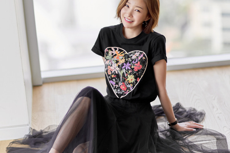loveparis-[후기170개]인하트 플로럴 반팔티셔츠(2color)♡韓國女裝上衣